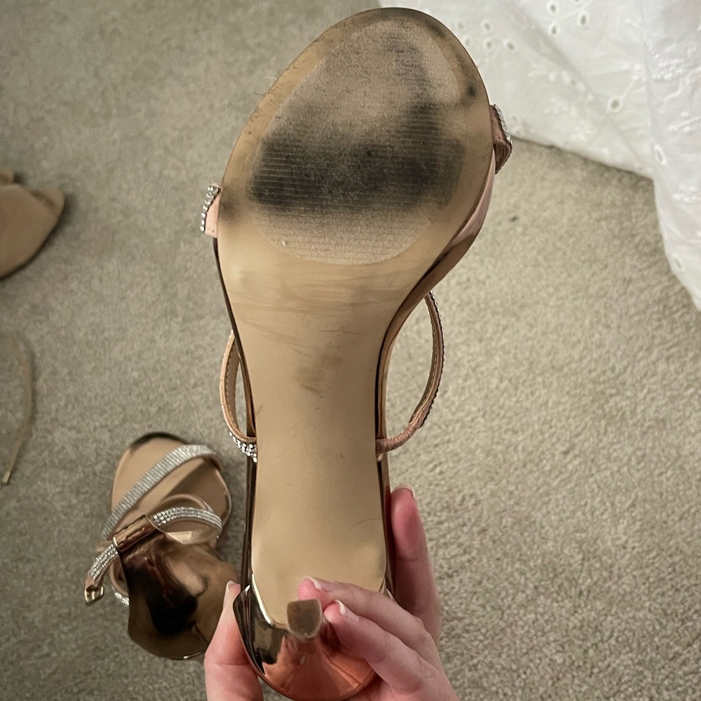 ROSE GOLD STEVE MADDEN HEELS - Picture 3 of 7